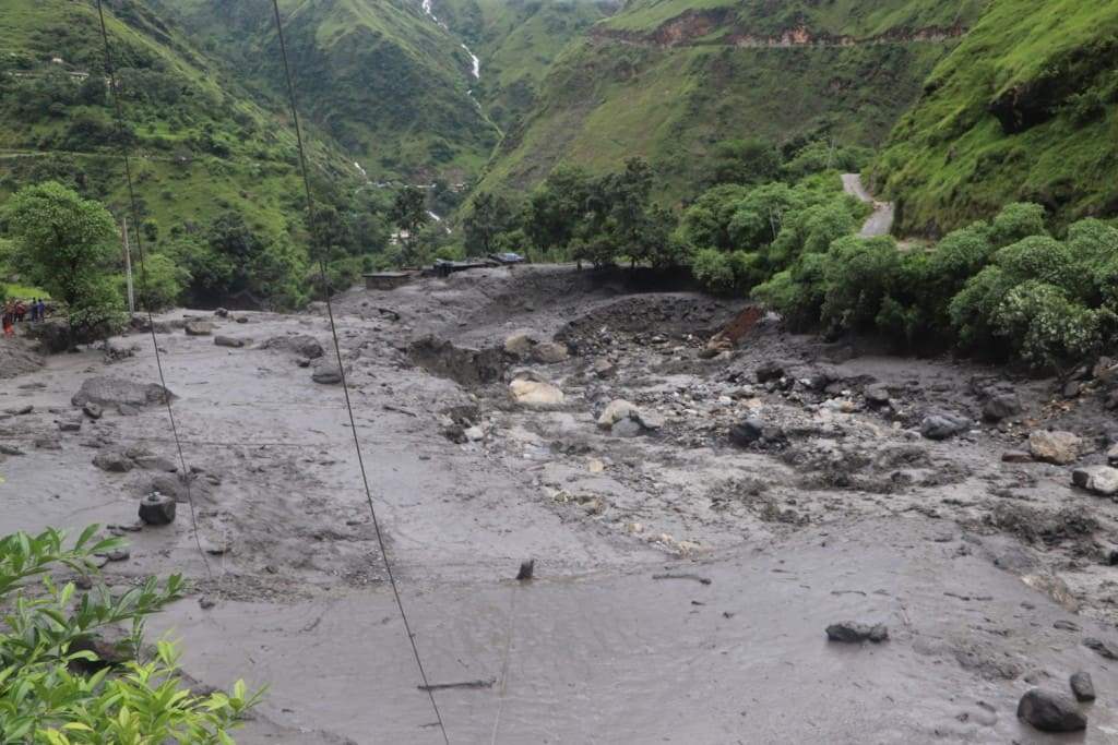 दार्चुलामा बाढीपहिरोले घर पुरिँदा ३ जनाको मृत्यु, दुई बेपत्ता